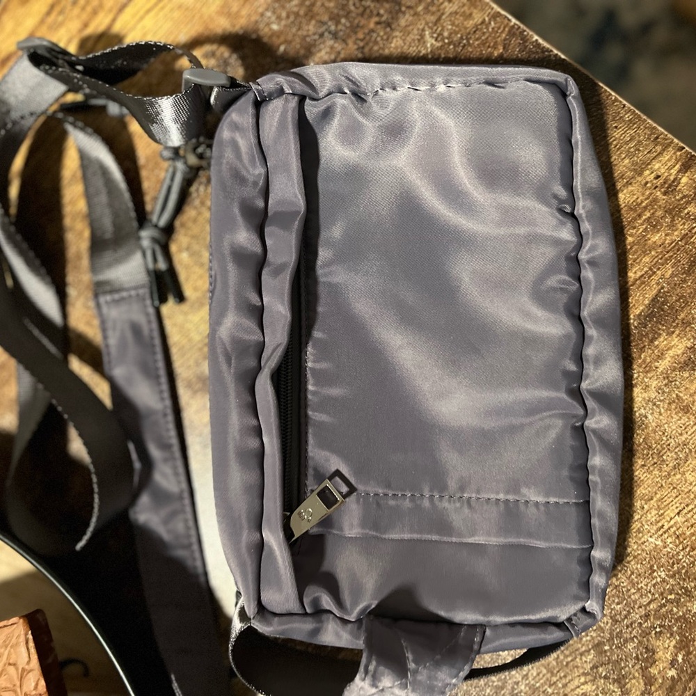 BearPaw Charcoal Crossbody Bag - Picture 2 of 4